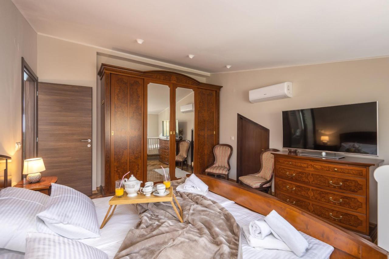 Villa Adriatic, Apartment Enio With Swimming Pool, Panoramic Sew View, Free Parking อิตชิชี ภายนอก รูปภาพ